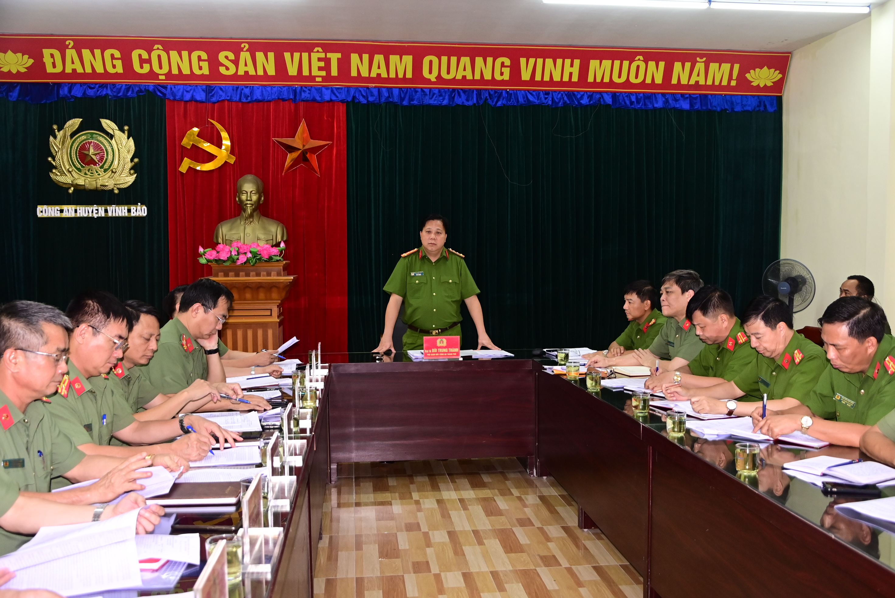 Kiểm tra công tác 6 tháng đầu năm tại Công an huyện Vĩnh Bảo